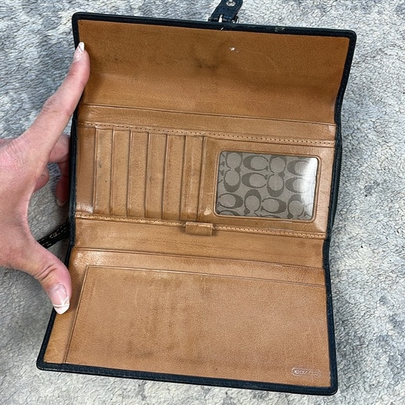 Vintage Coach Black Leather Buckle Wallet Continental - Picture 9 of 15